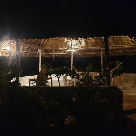 Rasta House Bed & Breakfast Kilindoni Bagian luar foto