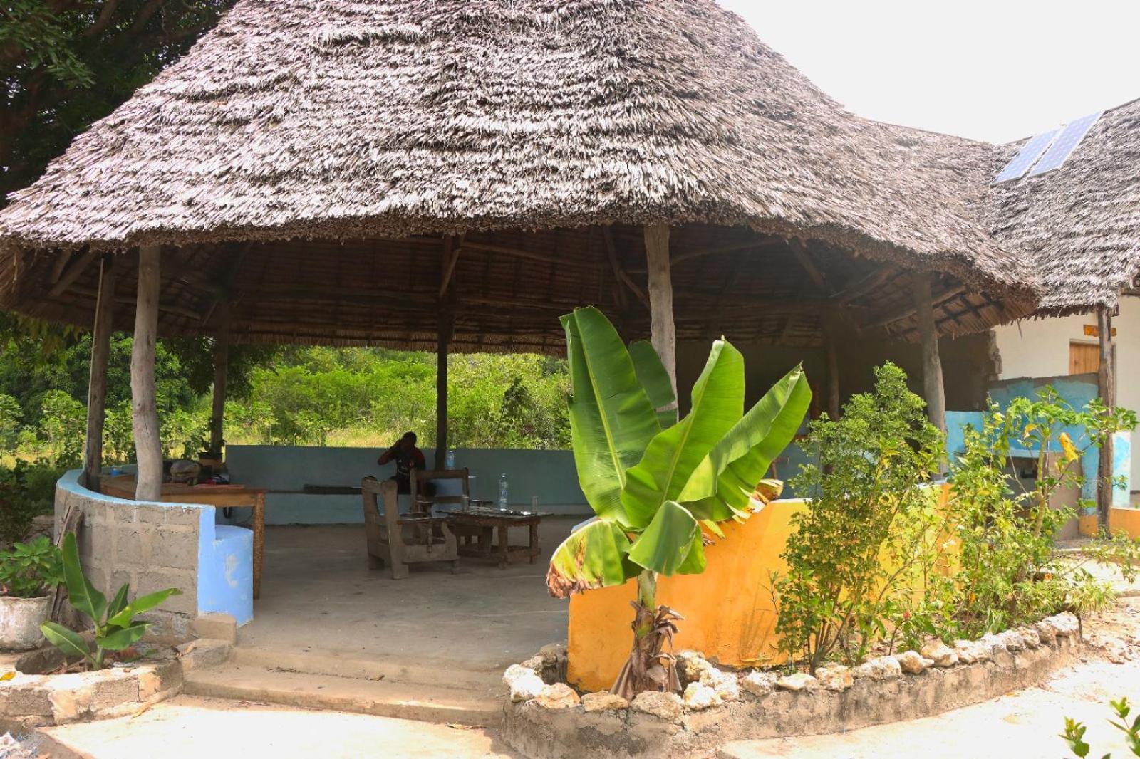 Rasta House Bed & Breakfast Kilindoni Bagian luar foto